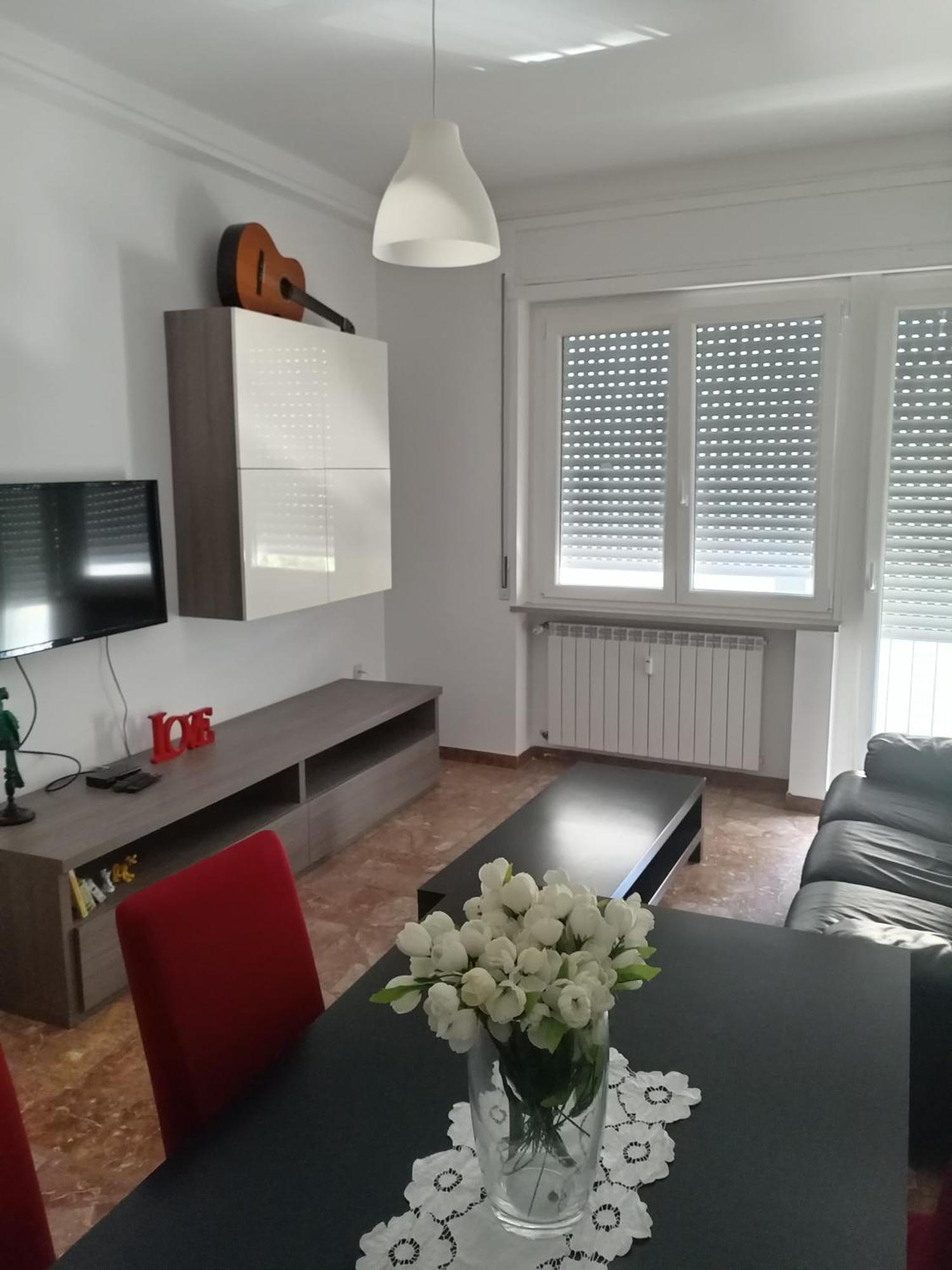 Love House - Apartment On The Beach بيسكارا المظهر الخارجي الصورة